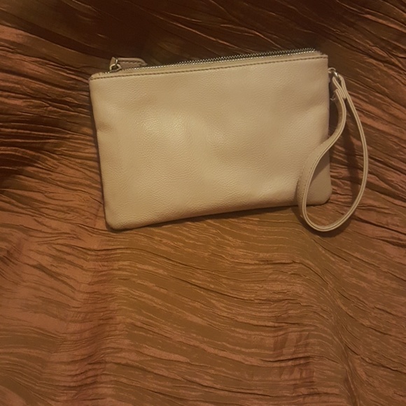 Wristlet - Picture 3 of 6